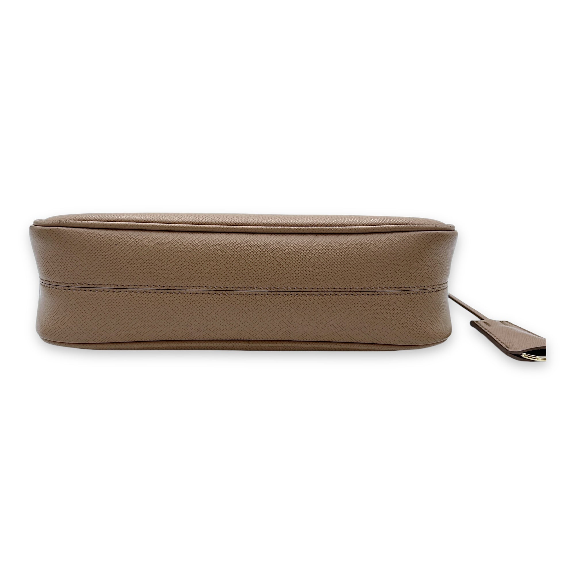 Re-Edition 2005 Crossbody bag in Saffiano leather, Gold Hardware - Image 6