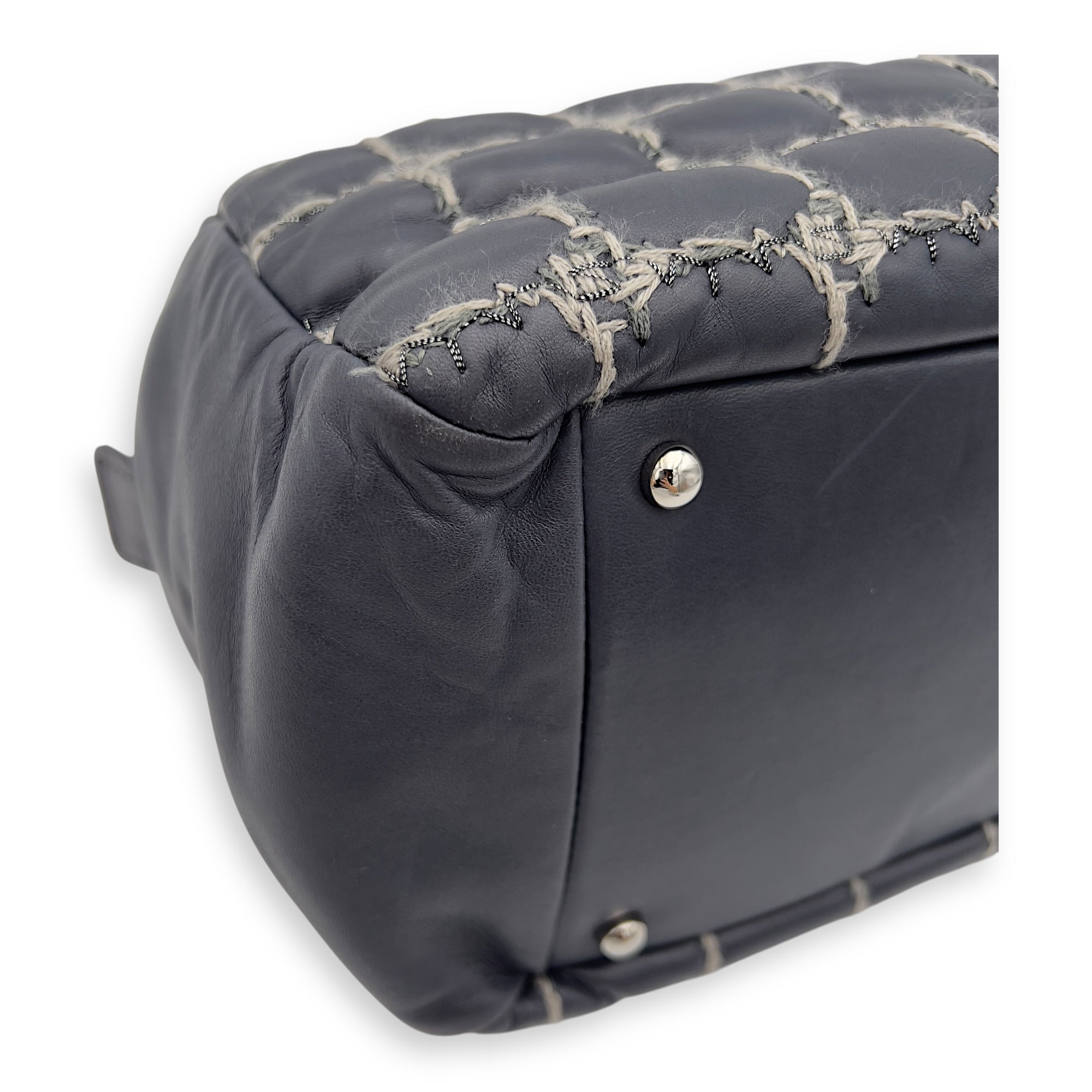 Double Stitch Bubble Grey Shoulder Bag in Tweed and Lambskin, Silver hardware - Image 7