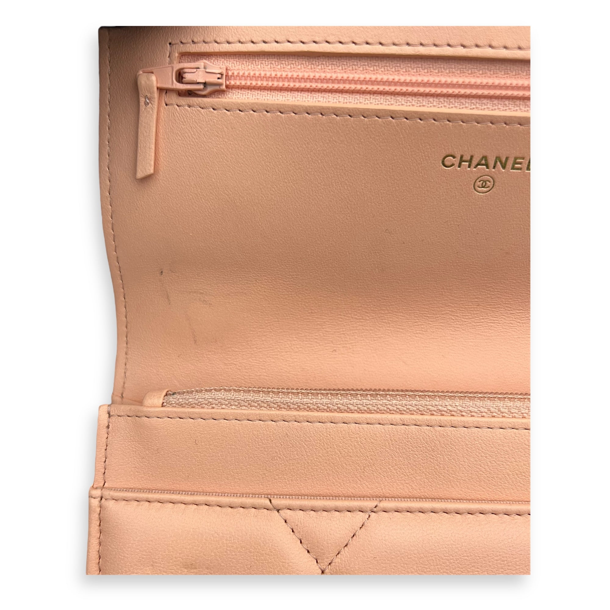 C19 Wallet On Chain Peach in Lambskin, Mixed hardware - Image 8