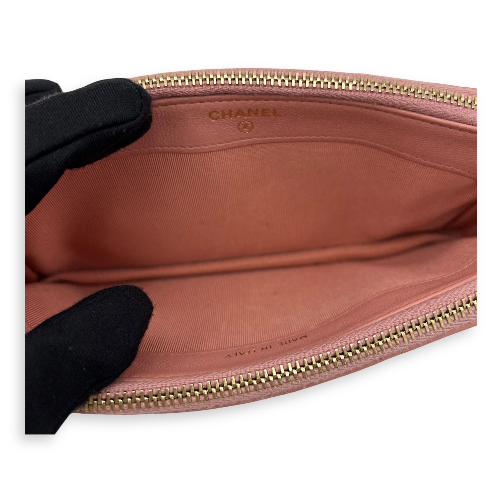 Double Zipped Pink Clutch with Chain in Lambskin, Gold hardware - Image 7